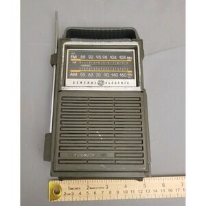 General Electric Two Way Power Am Fm Radio Battery Or Plug Operated